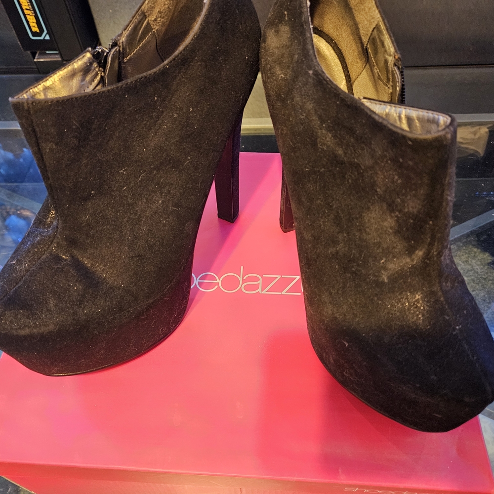 Shoedazzle Velvet Black Heeled Wedges